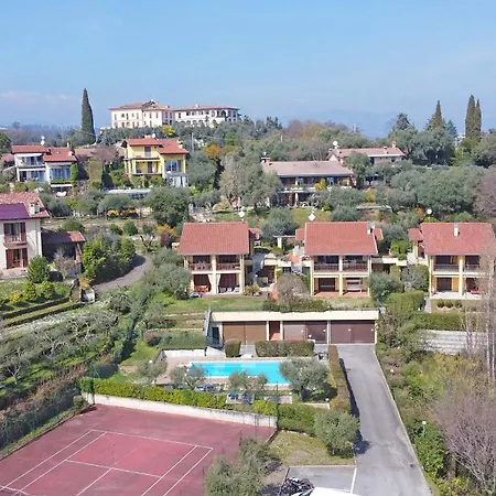 Apartment Le Ortensie 1 By Wonderful Italy *